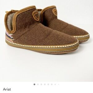 NEW Ariat Western Wool Bootie Slippers Size 5-6